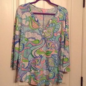 Lilly Pulitzer tunic. Hard to find this print.